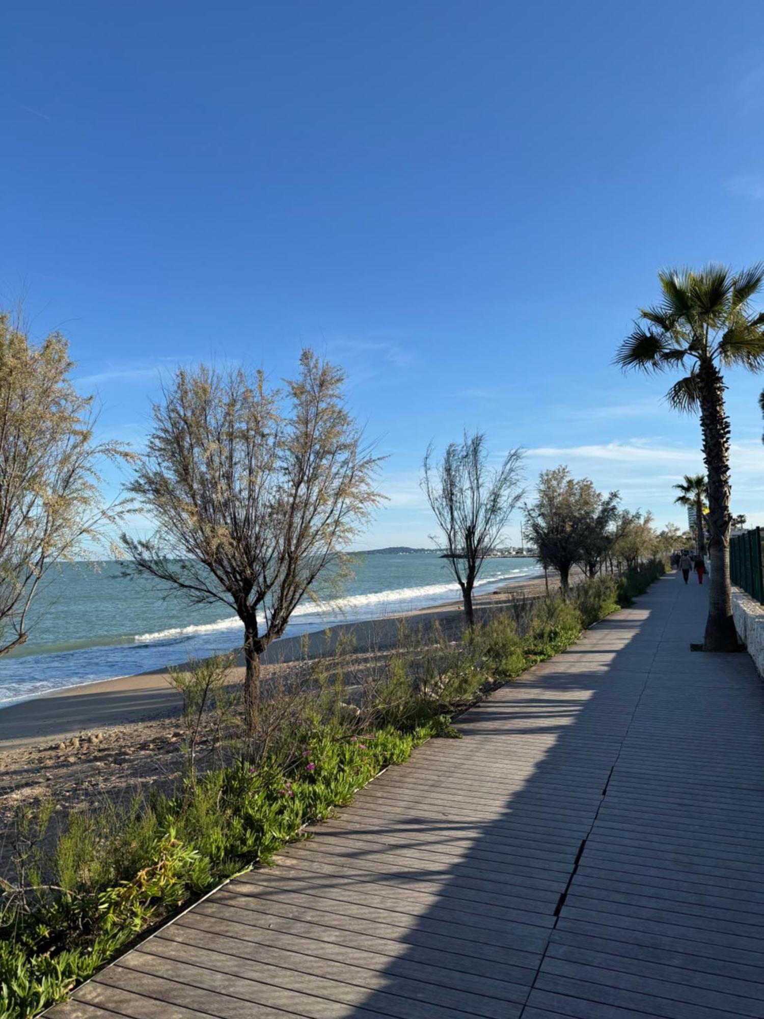L'Appart Ideal Famille, Terrasse, Piscine, Plage Villeneuve-Loubet Exterior foto